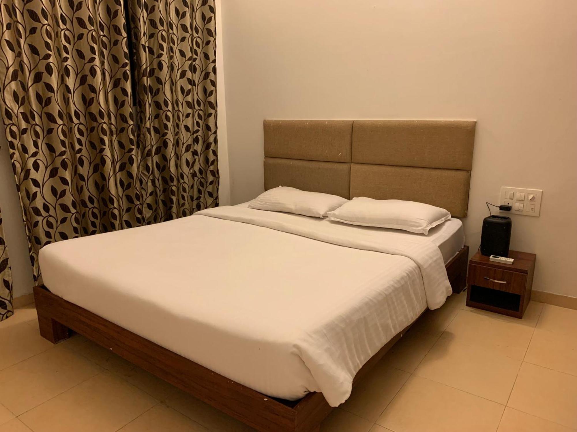 Chalet Ahaz, The Place Of Privacy With Outside Sitting Karjat Exterior photo